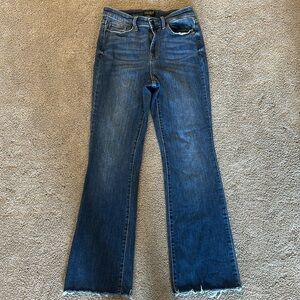 Gently worn Judy Blue slim bootcut raw hem size p7/28
